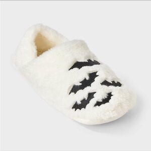 Women's Bats Embroidered Halloween Faux Fur Slipper Socks with Grippers NWT
